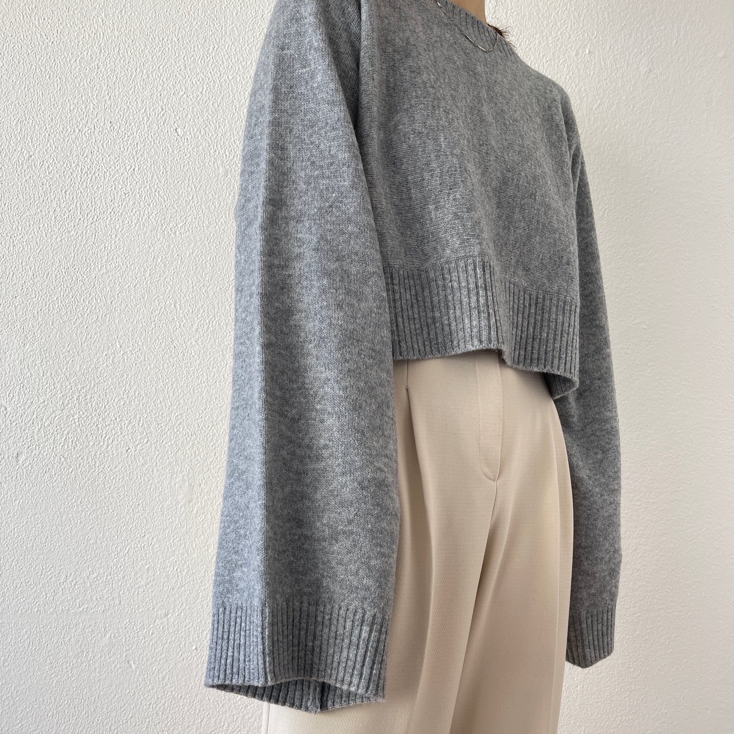 wide sleeve short knit / gray