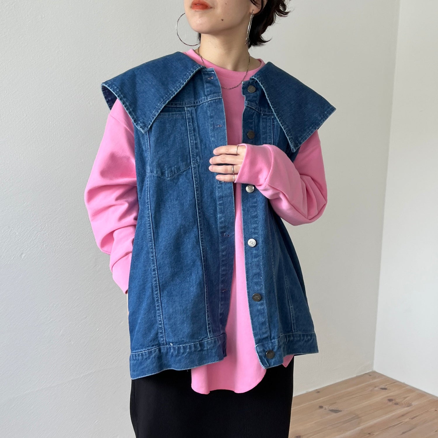 vintage like big collar denim vest / blue