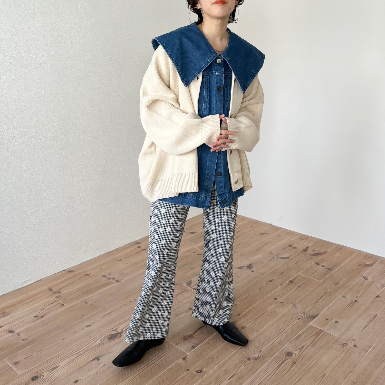 vintage like big collar denim vest / blue
