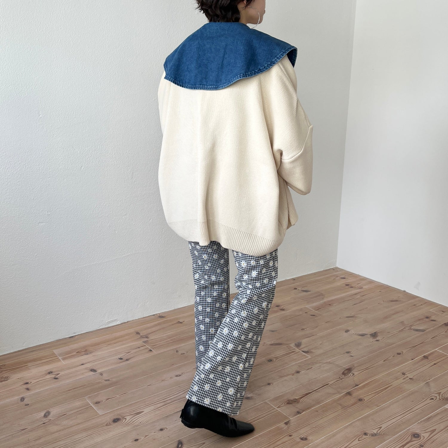 vintage like big collar denim vest / blue
