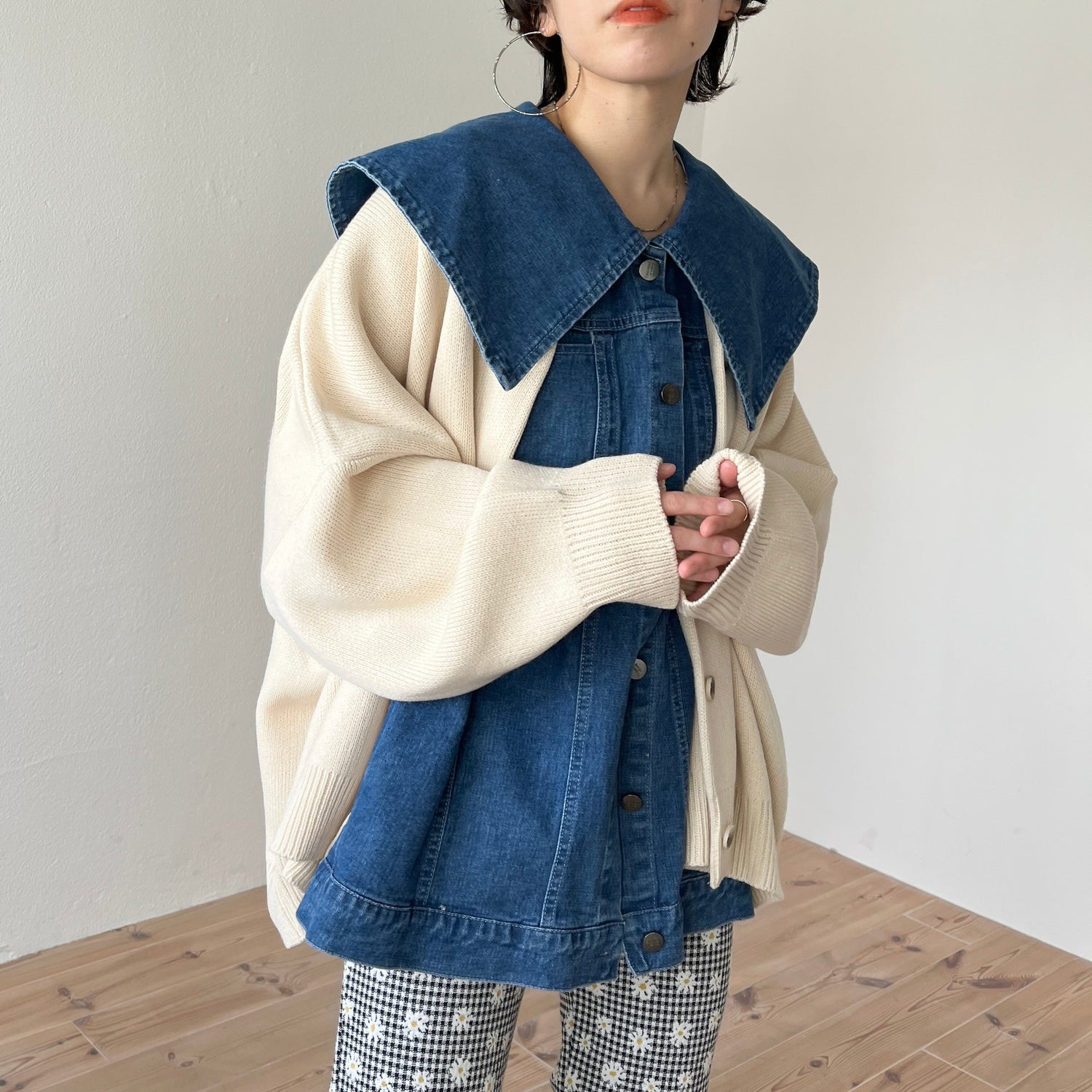 vintage like big collar denim vest / blue