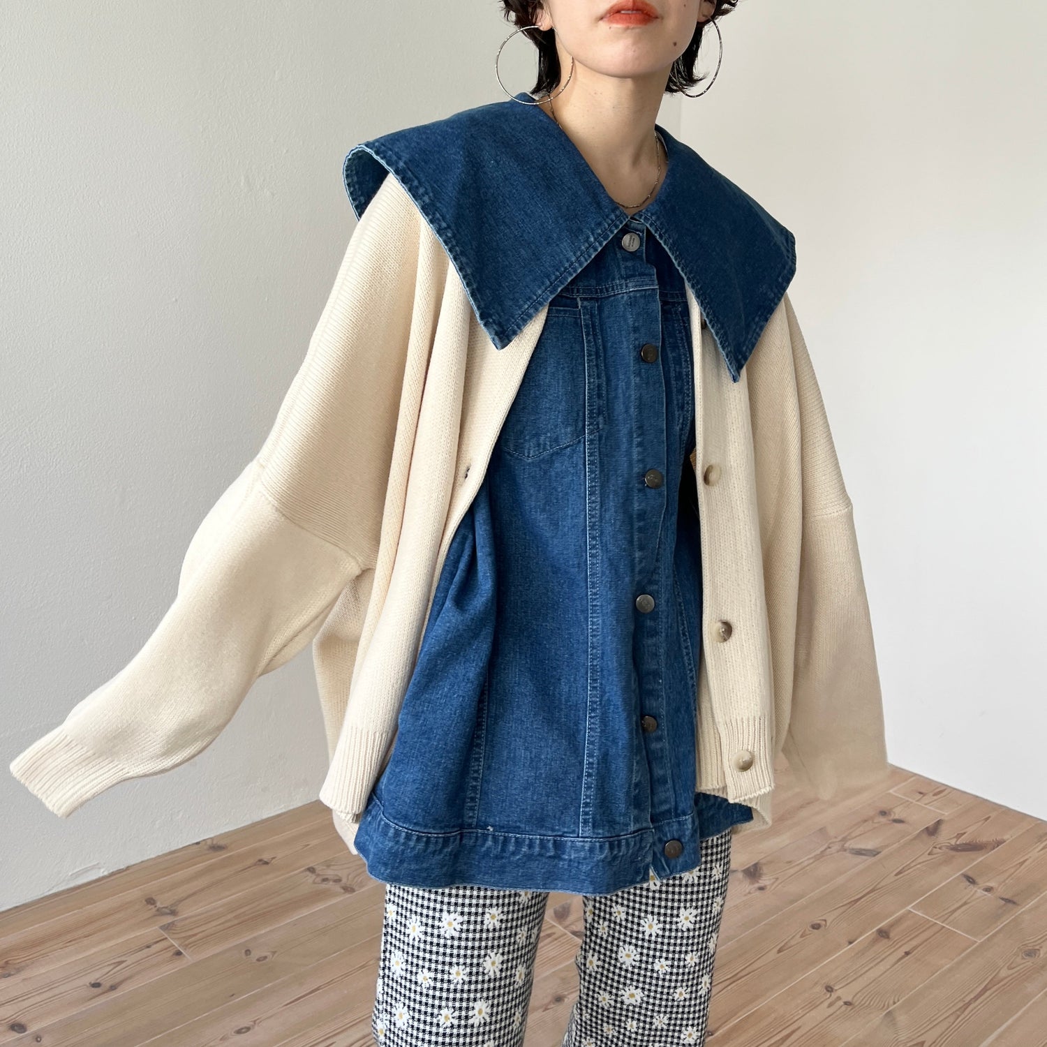 vintage like big collar denim vest / blue