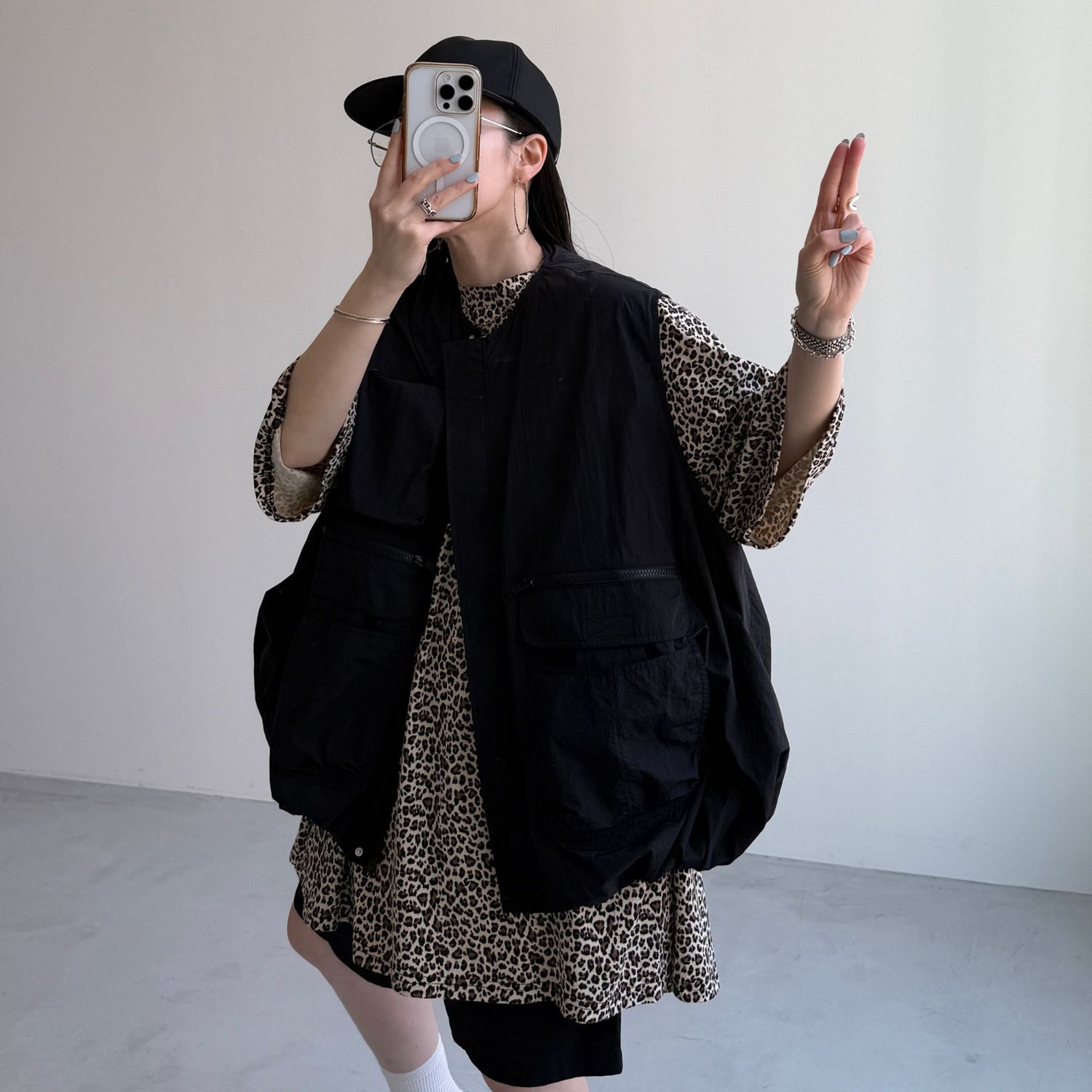9pockets buddy vest / black
