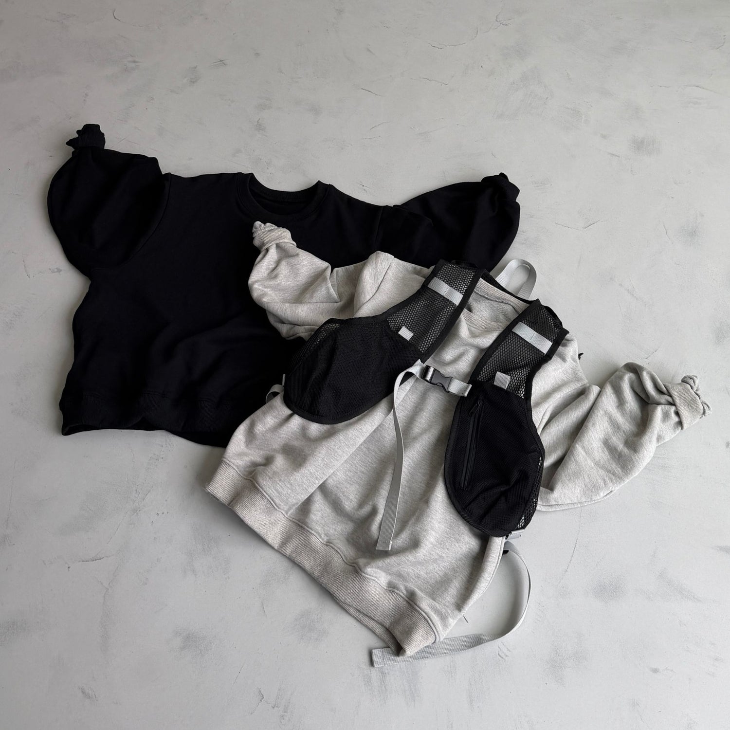 OSUMITSUKIDS sweat / black