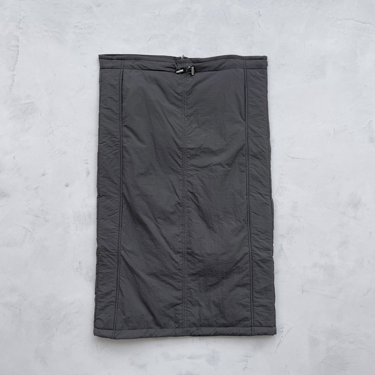 【SAMPLE】nylon skirt / charcoal