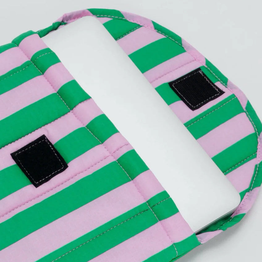 BAGGU Puffy Laptop Sleeve / pink × green