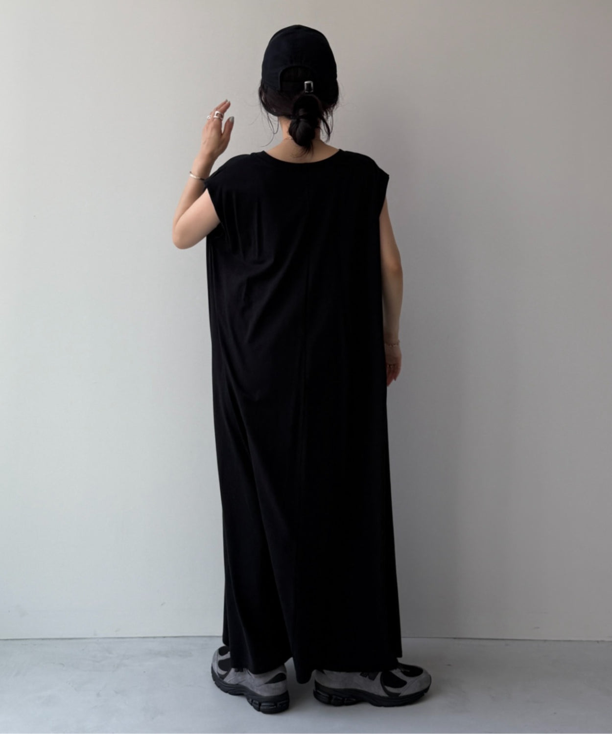 【SAMPLE】relax cotton one piece / black