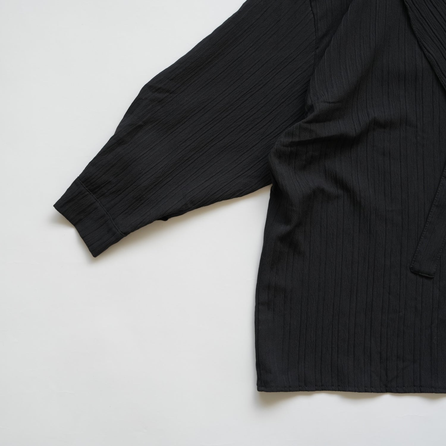 【SAMPLE】big collar shirring shirt / black