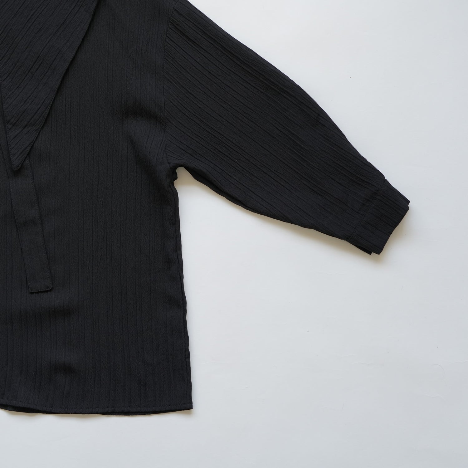 【SAMPLE】big collar shirring shirt / black