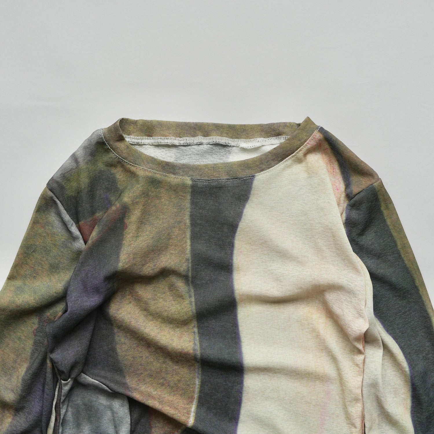 【SAMPLE】unique design sheer tops / olive