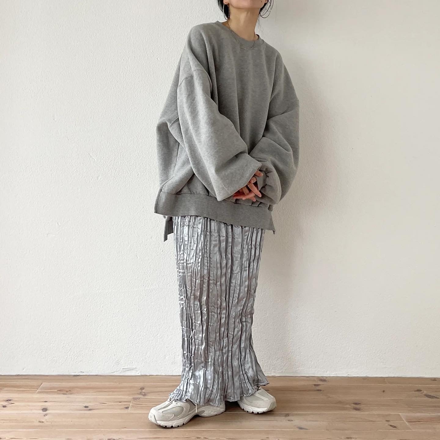 perfect silhouette super over sweat / gray