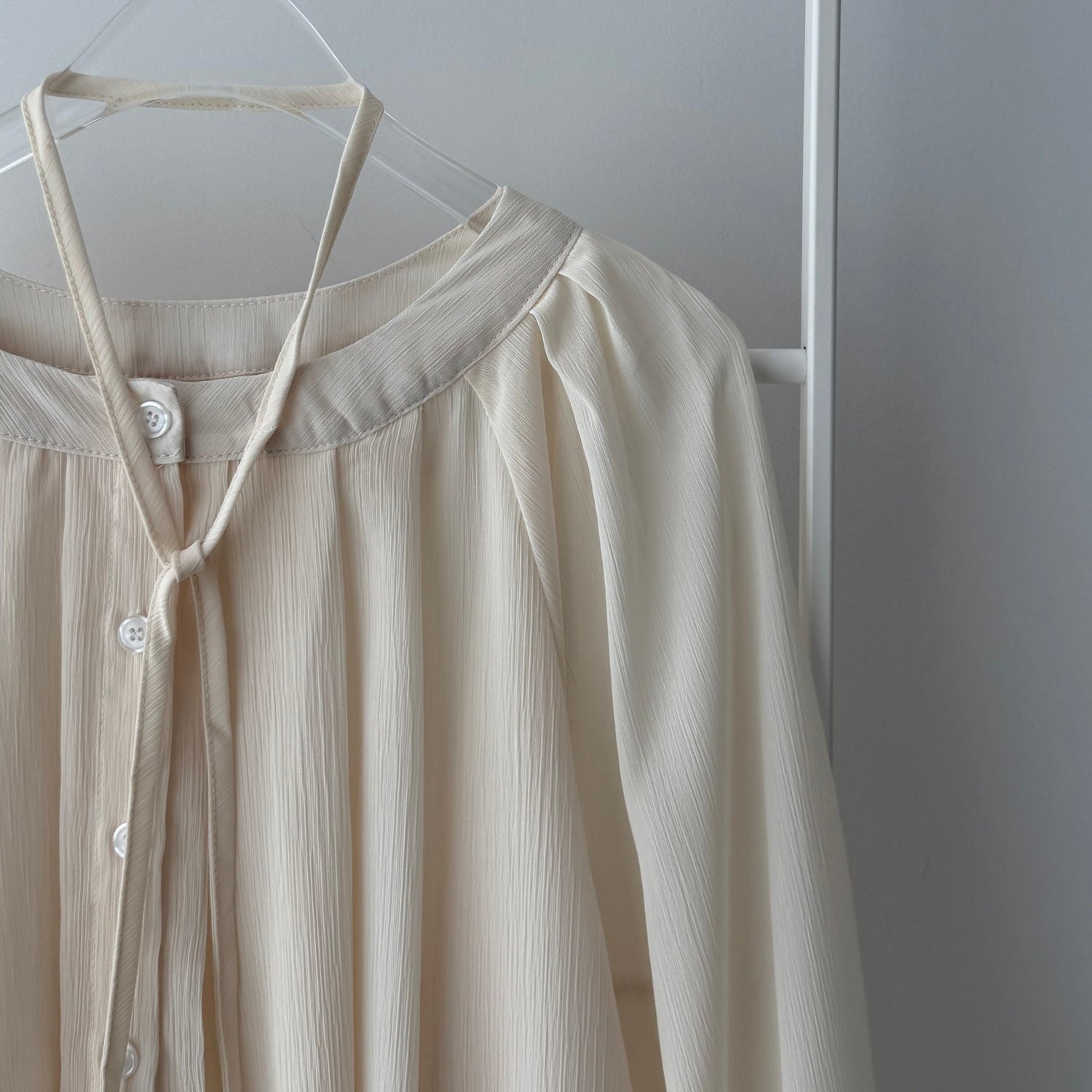 【SAMPLE】bow tie  sheer blouse / ivory