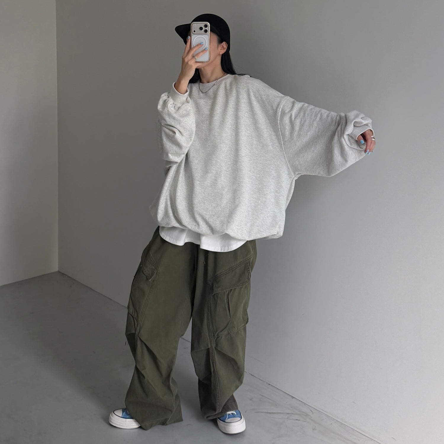 URAKE OSUMITSUKI sweat / oatmeal