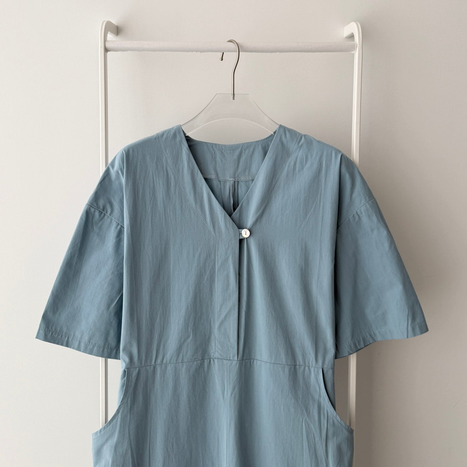 【SAMPLE】vneck all-in-one / blue