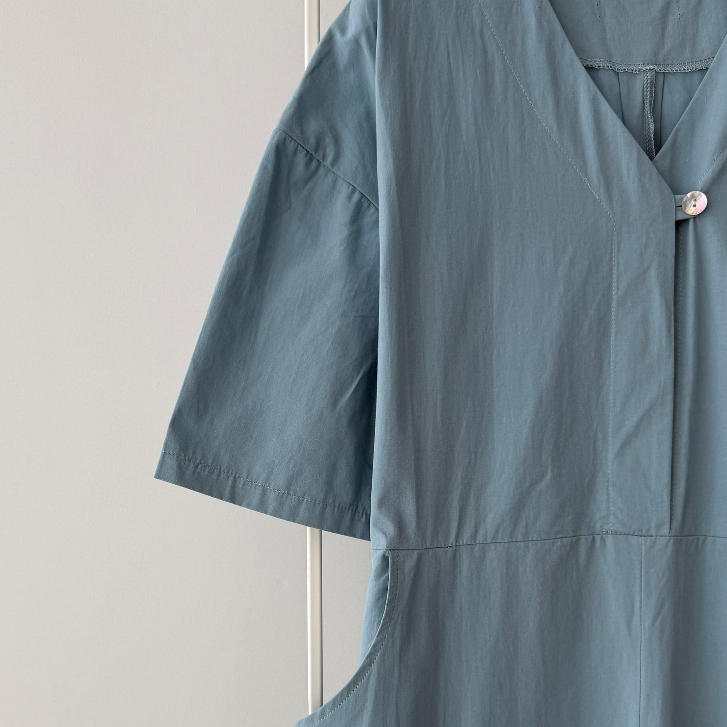 【SAMPLE】vneck all-in-one / blue
