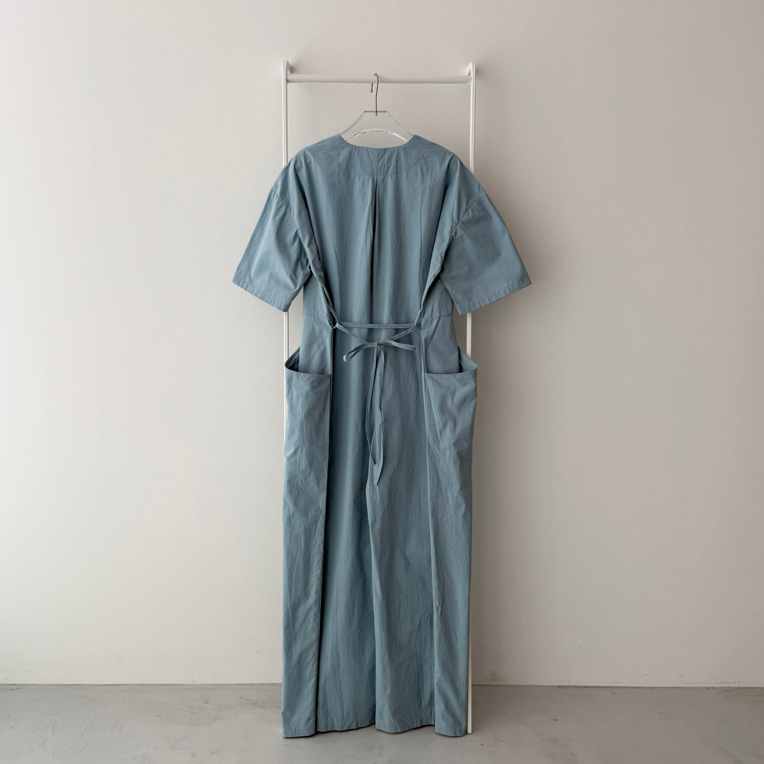 【SAMPLE】vneck all-in-one / blue