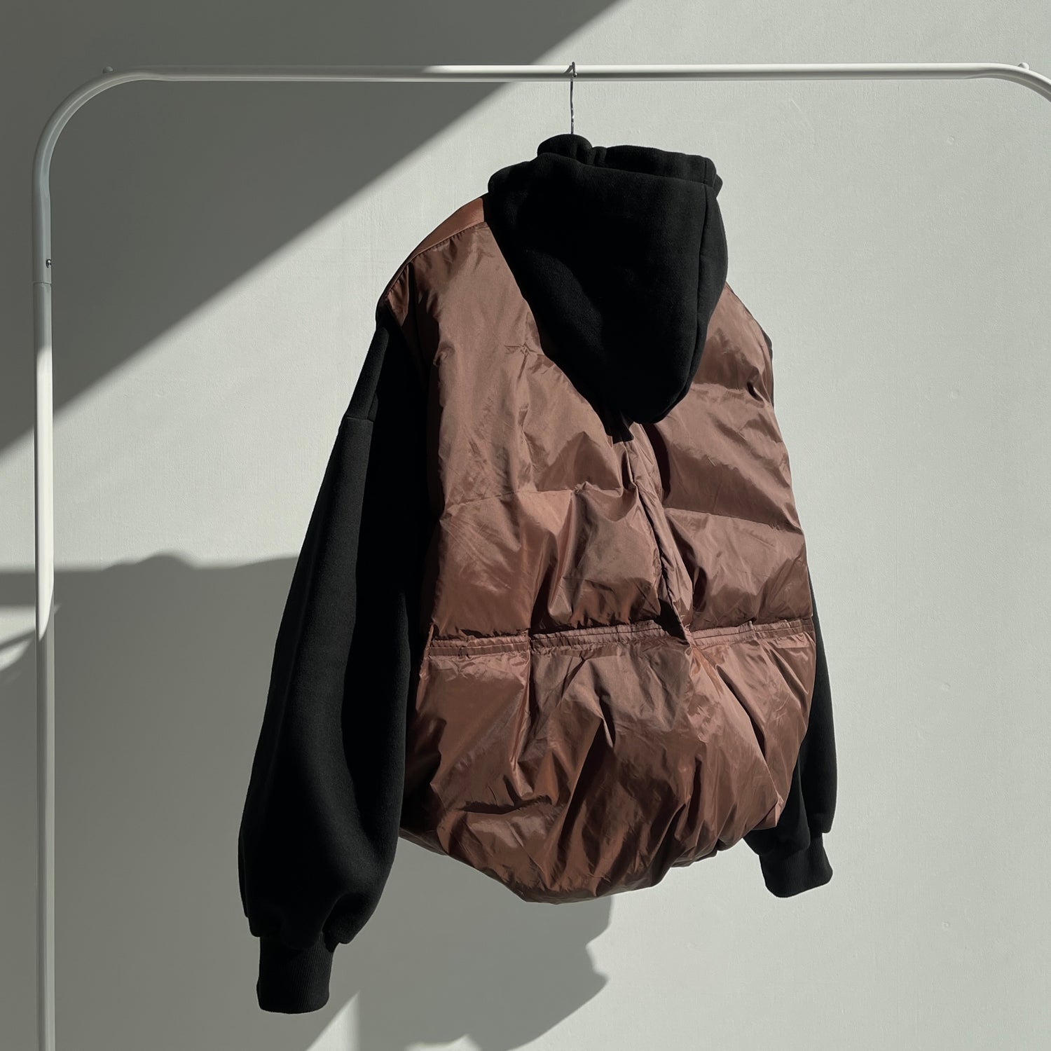 egg down vest / brown