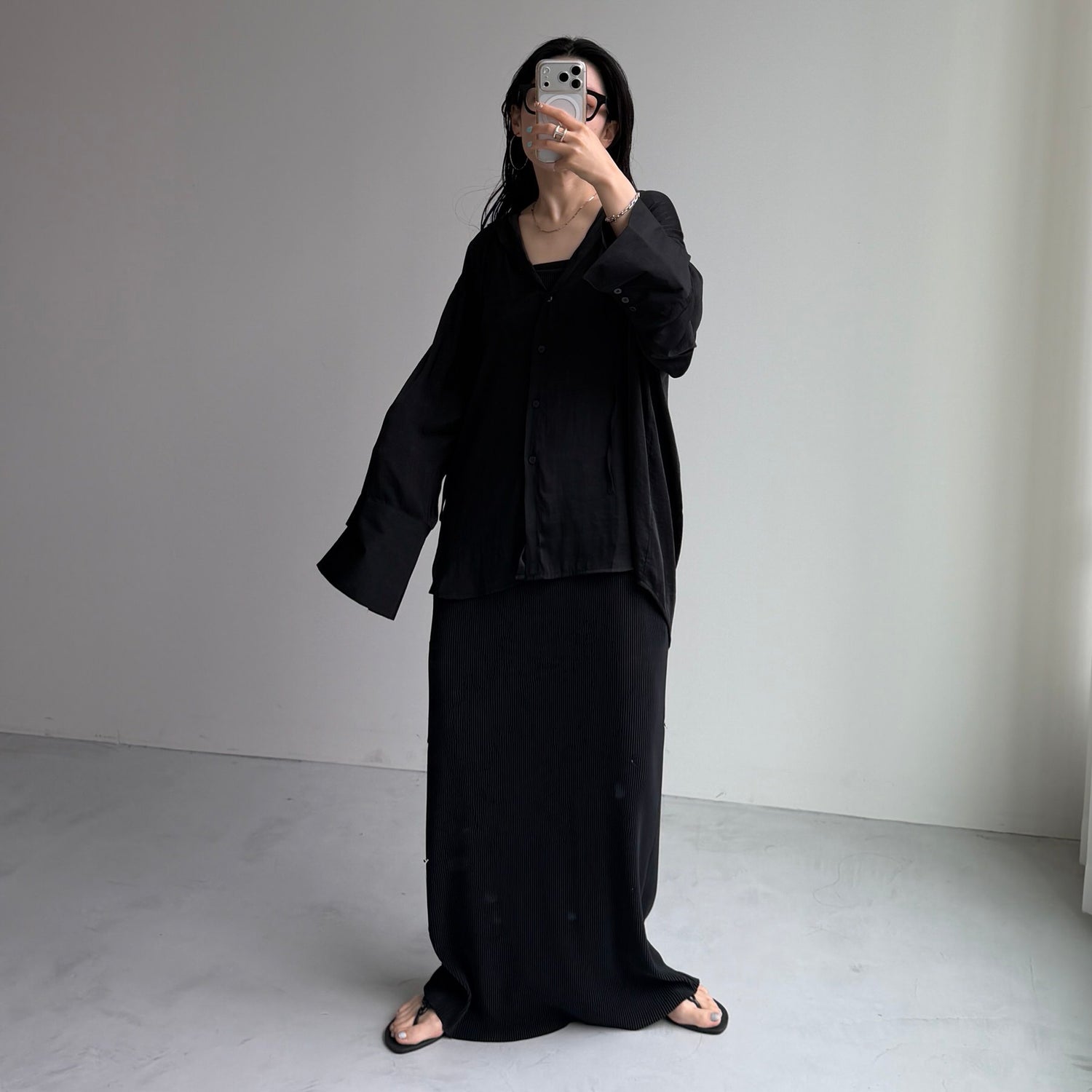 rayon hooded shirt / black