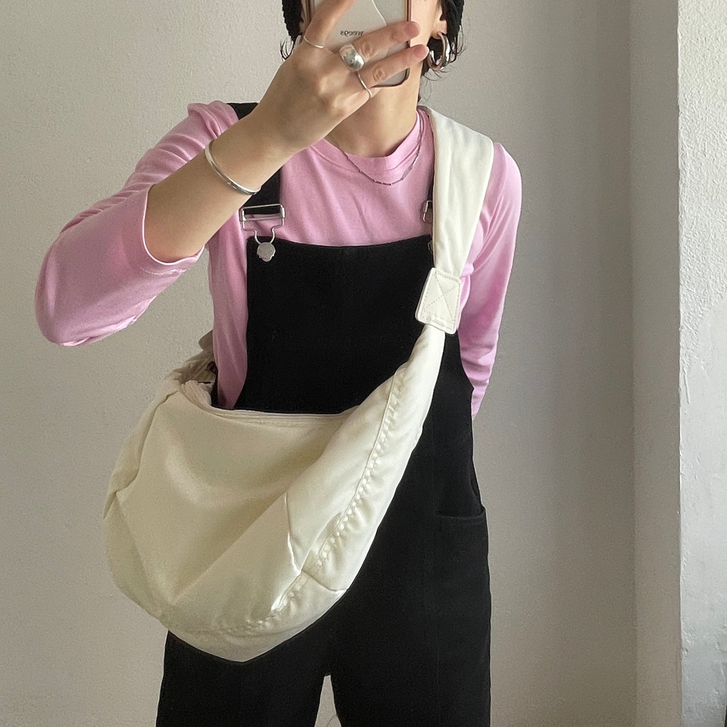 【SAMPLE】croissant shoulder bag / ivory