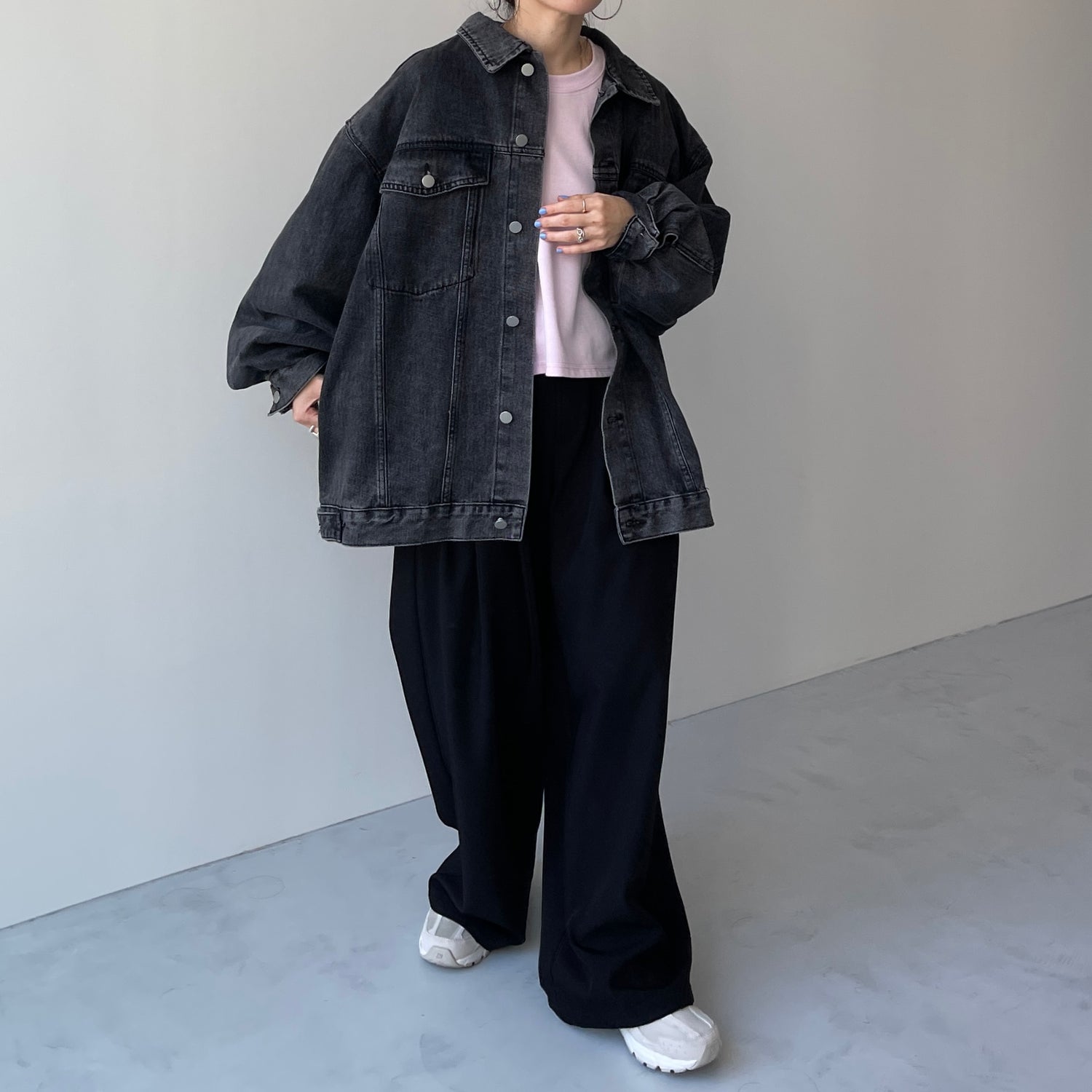 perfect silhouette buddy denim jacket / black