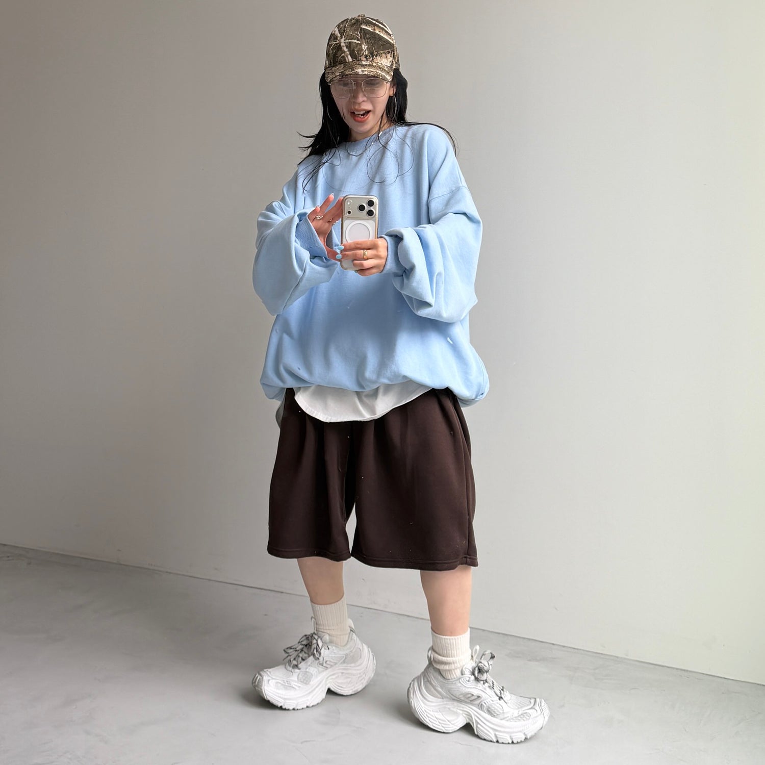 URAKE OSUMITSUKI sweat / blue