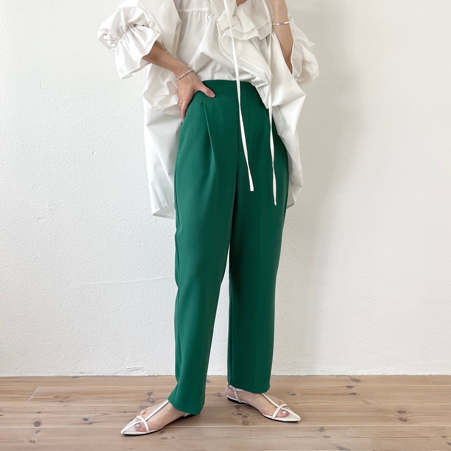 relax tapered pants / green