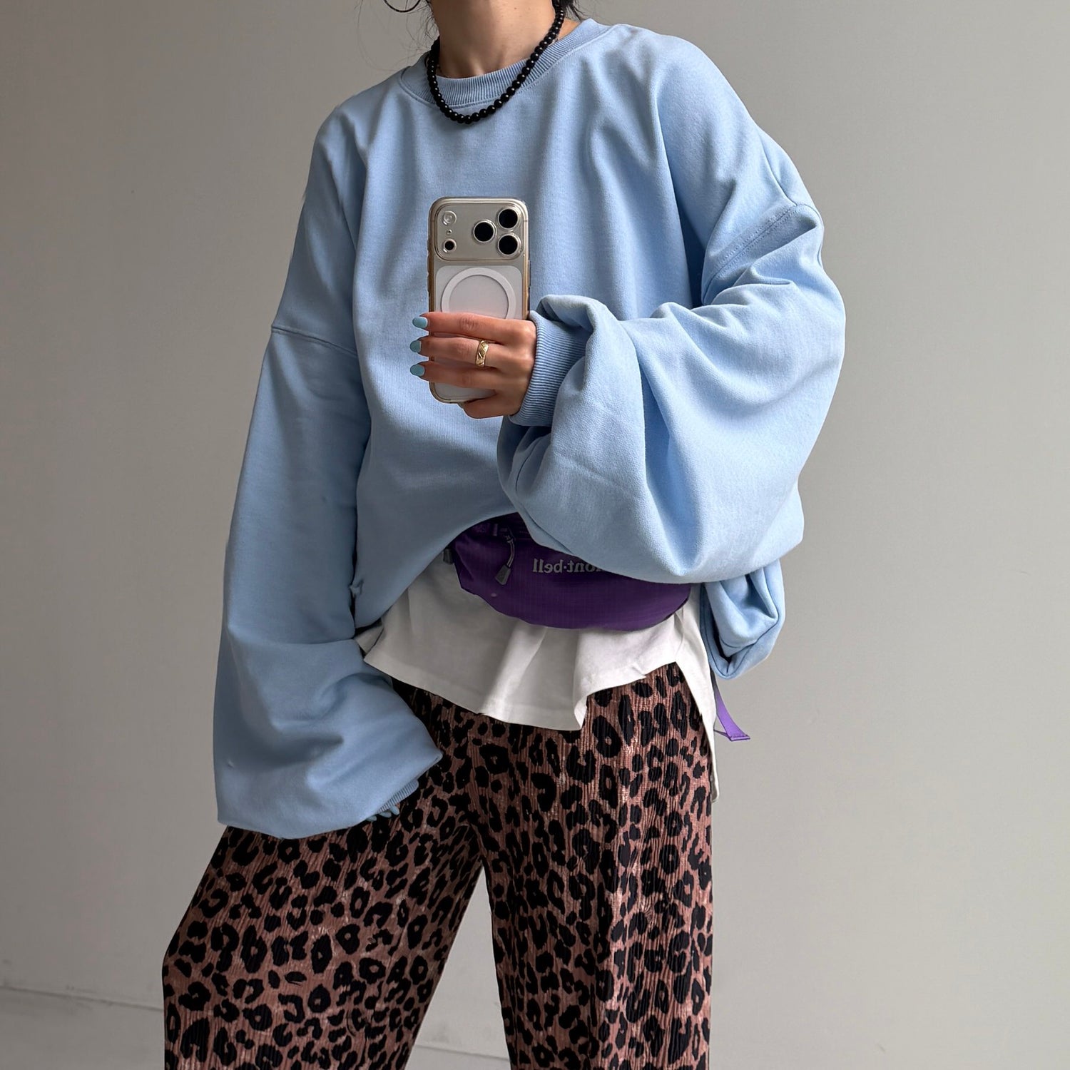 URAKE OSUMITSUKI sweat / blue