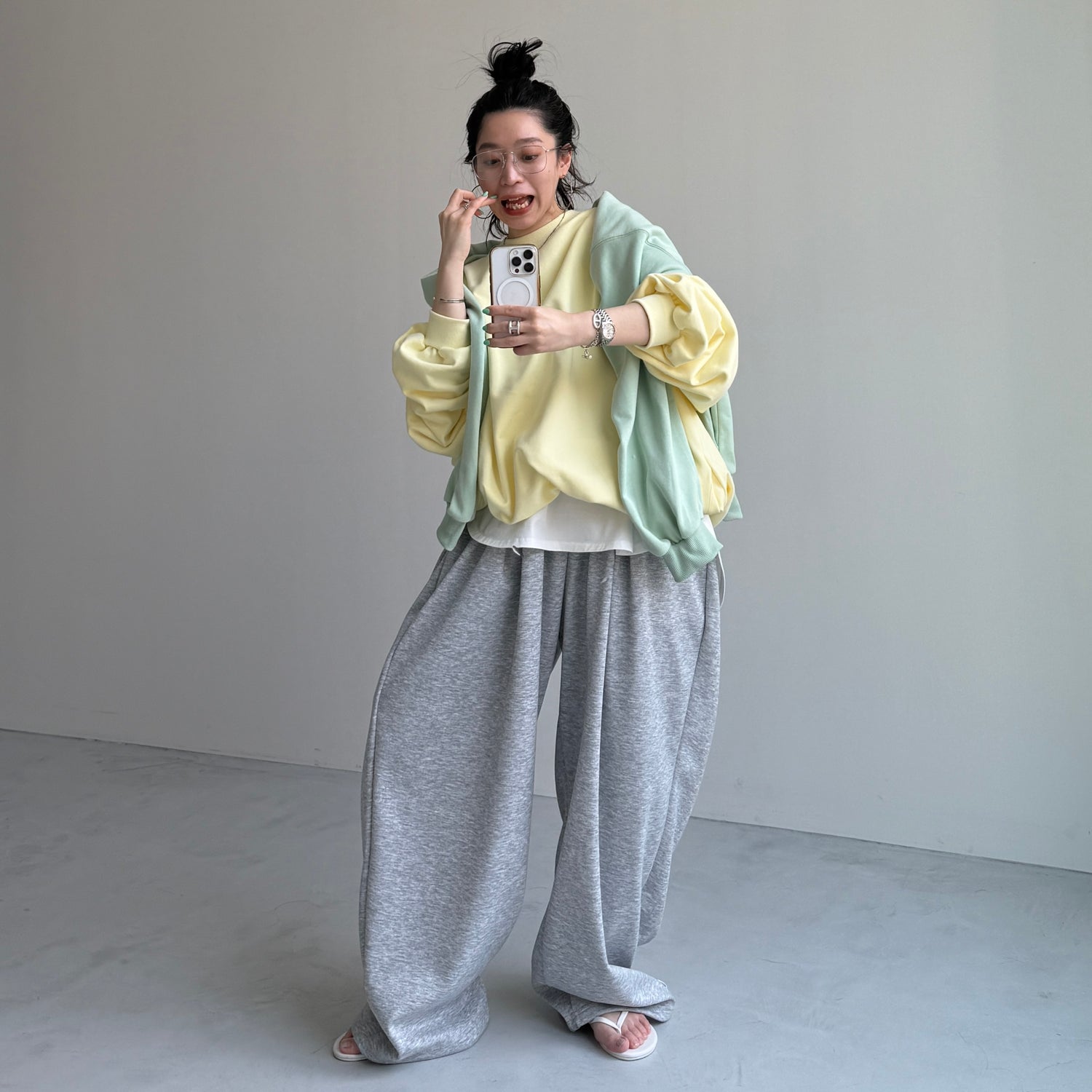 URAKE OSUMITSUKI sweat / light yellow