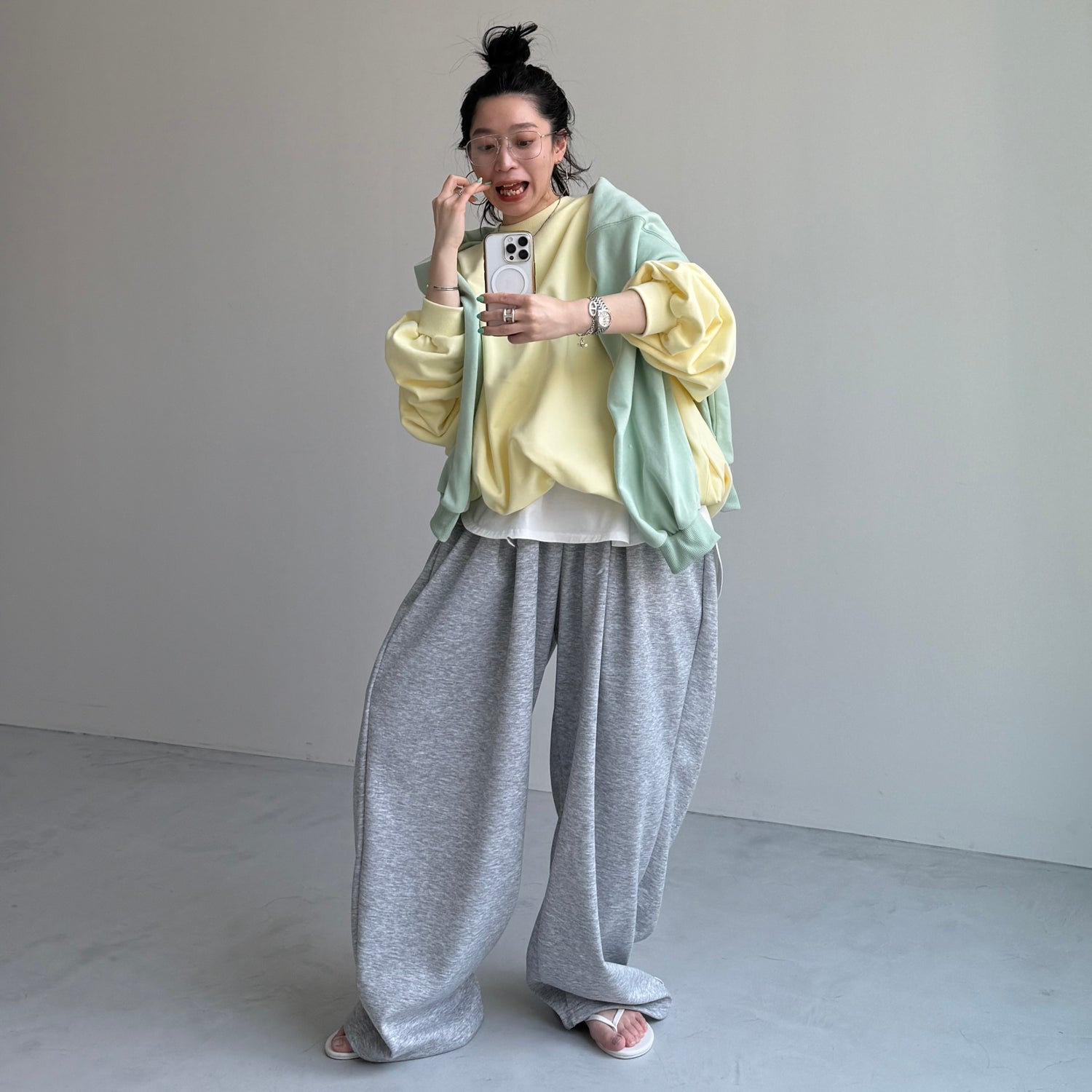 super loose sweat pants / gray