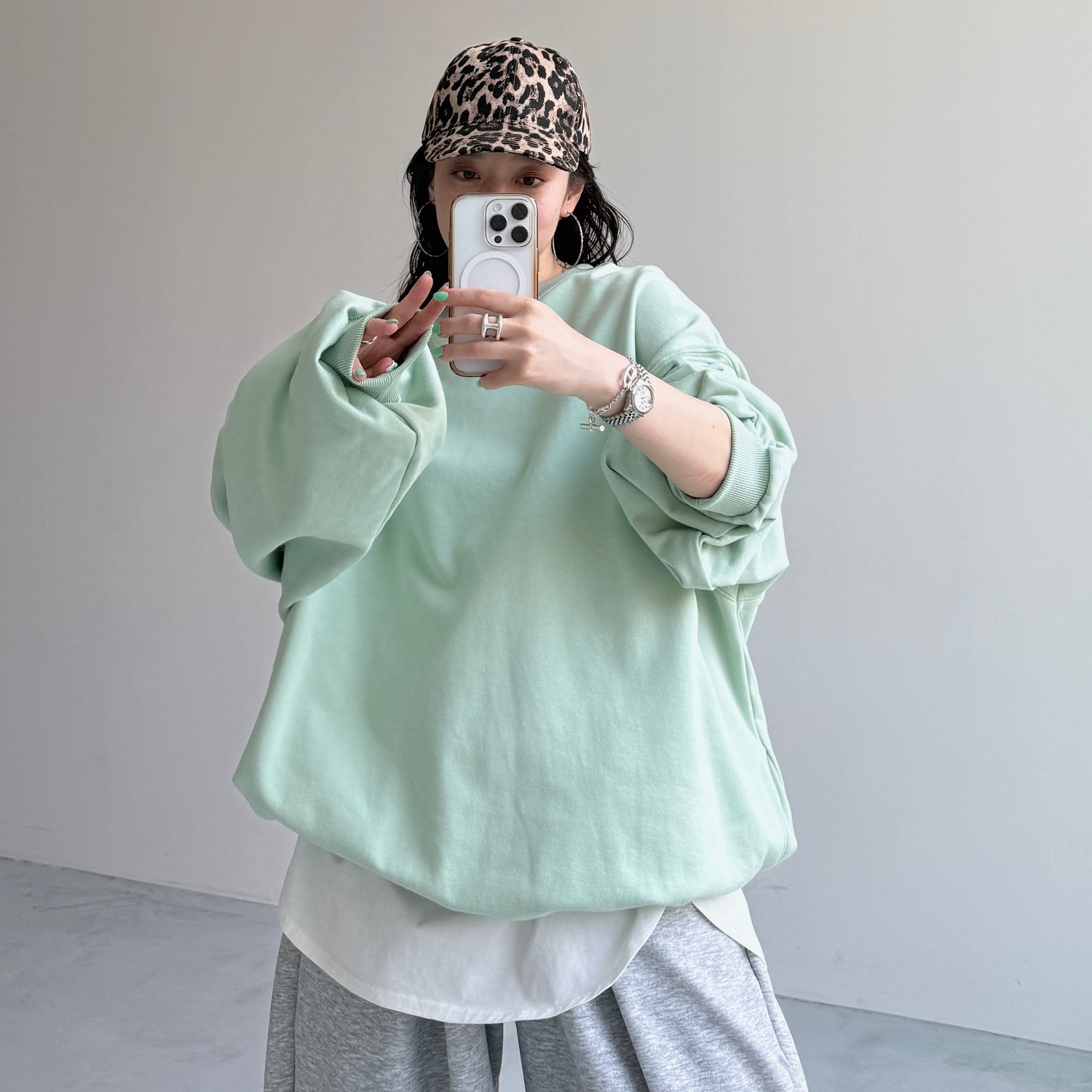 plus one cap / leopard