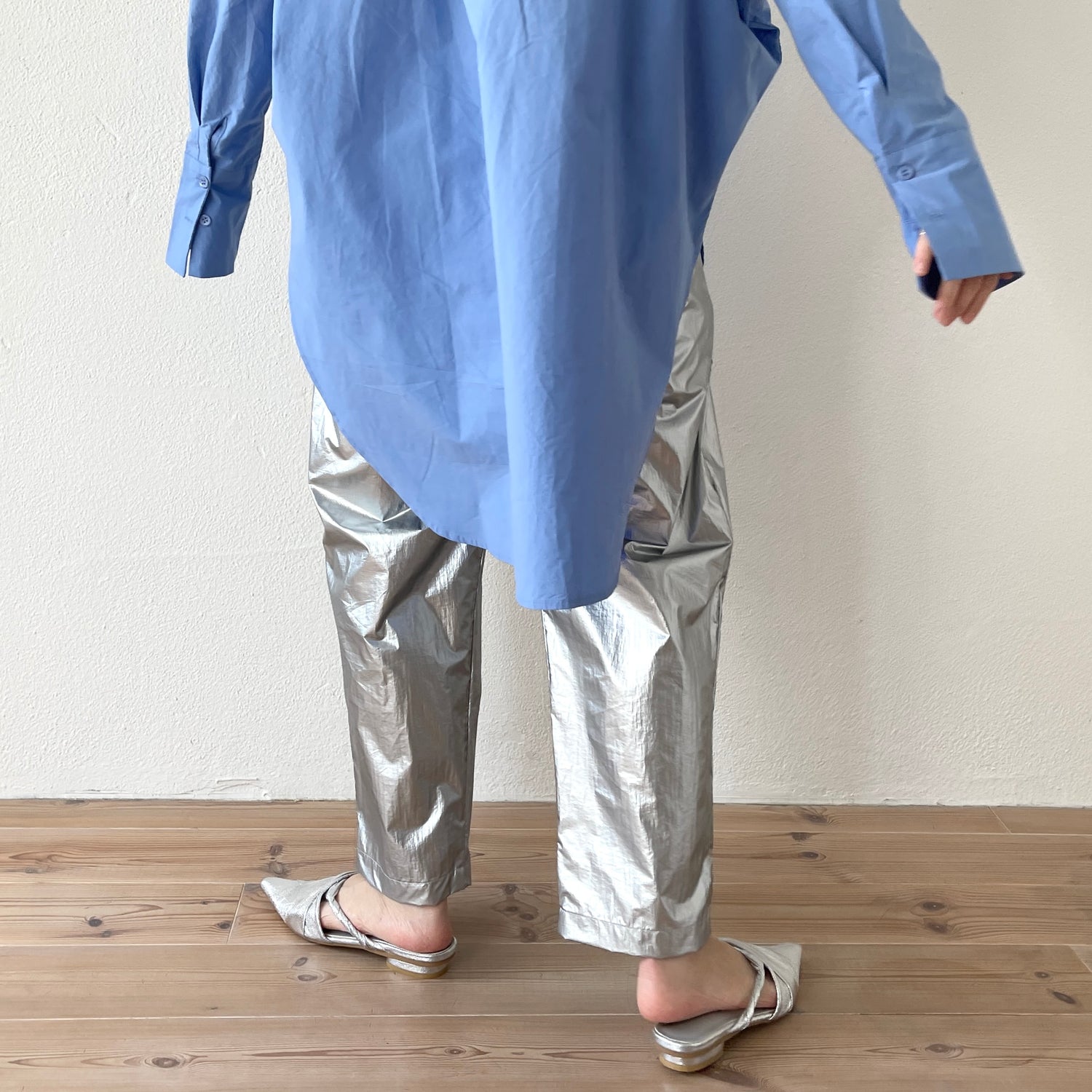 double tuck metallic pants / silver （メニーメニーギャザースカート 