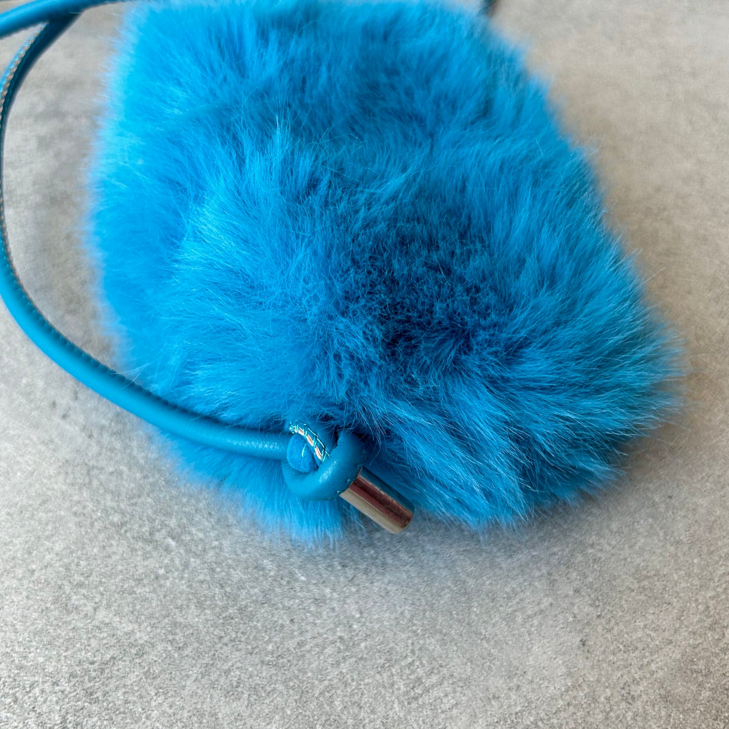 【SAMPLE】fur mini bag / blue