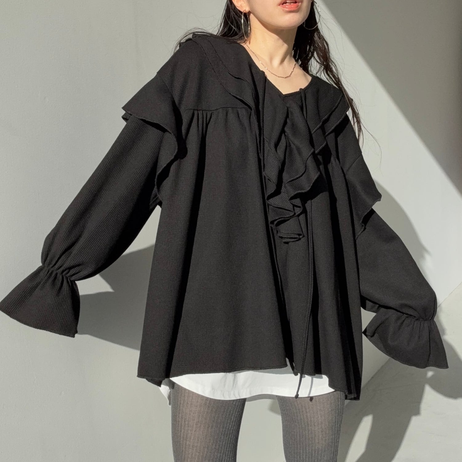 WAFFRILL TOPS / black