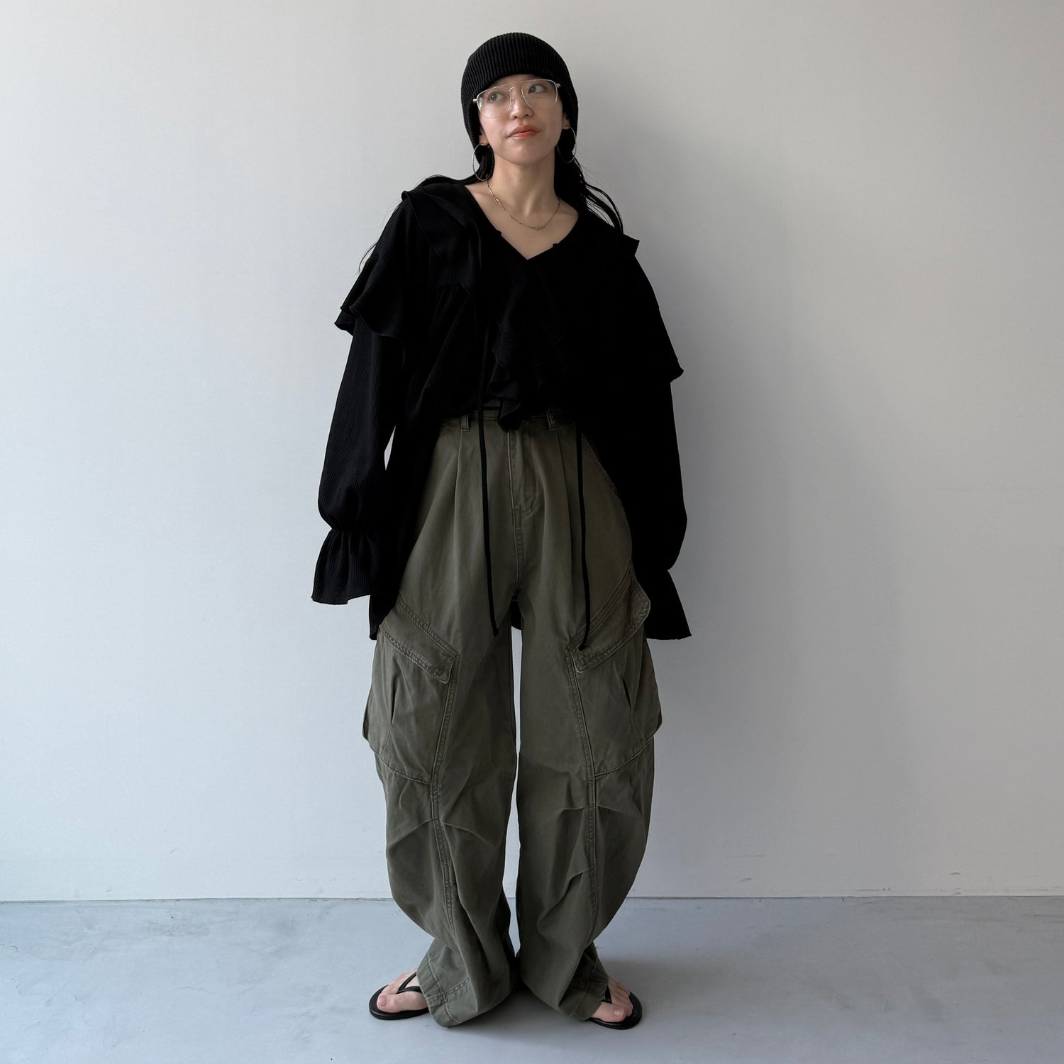 WAFFRILL TOPS / black