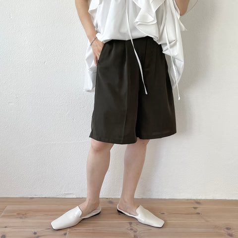 【SAMPLE】satin like half pants / khaki