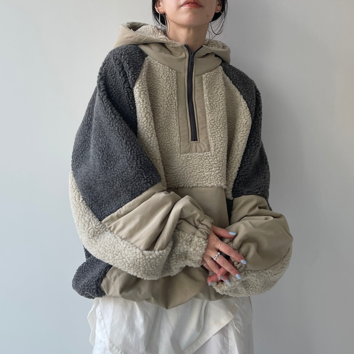 over size BOA hoodie blouson / beige