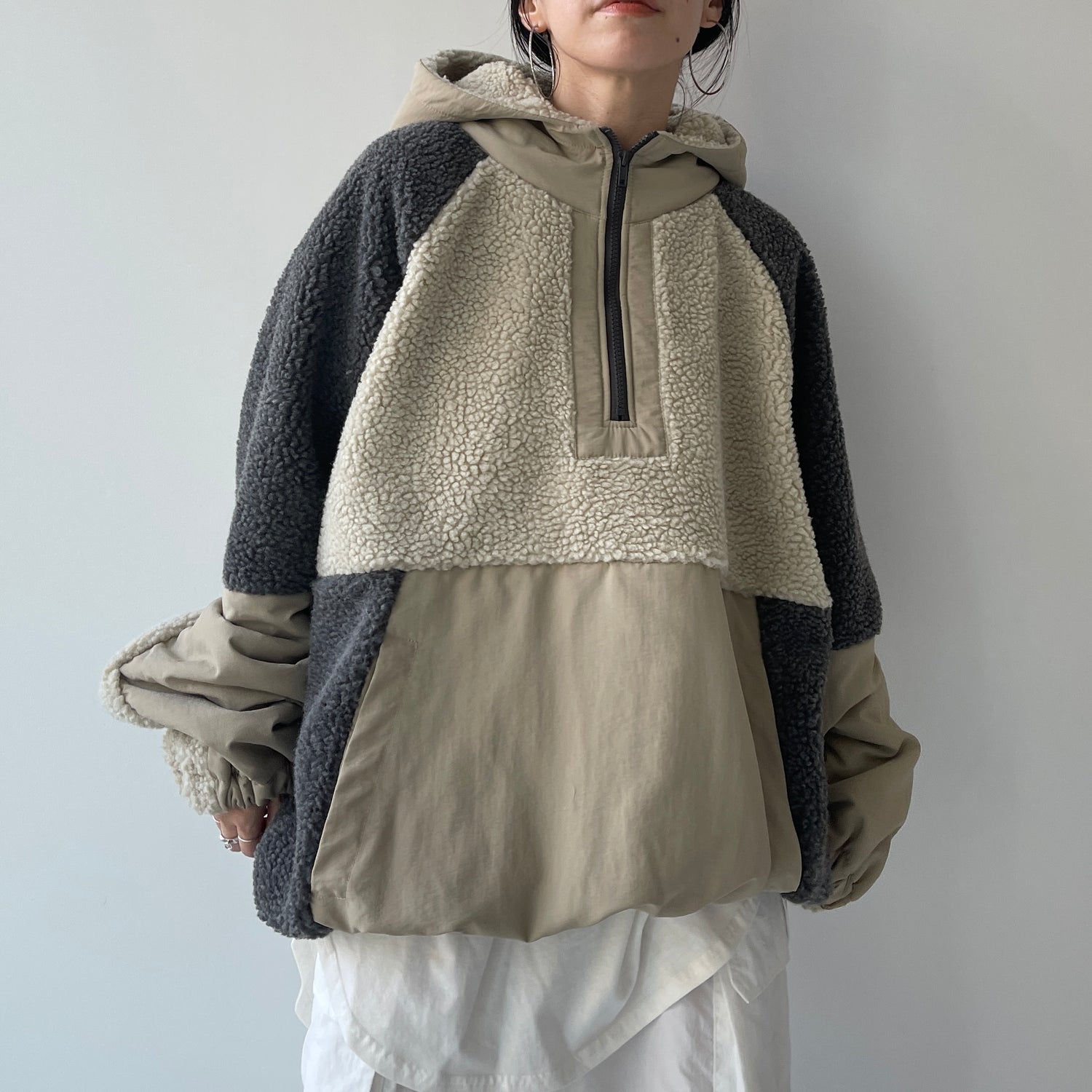 over size BOA hoodie blouson / beige