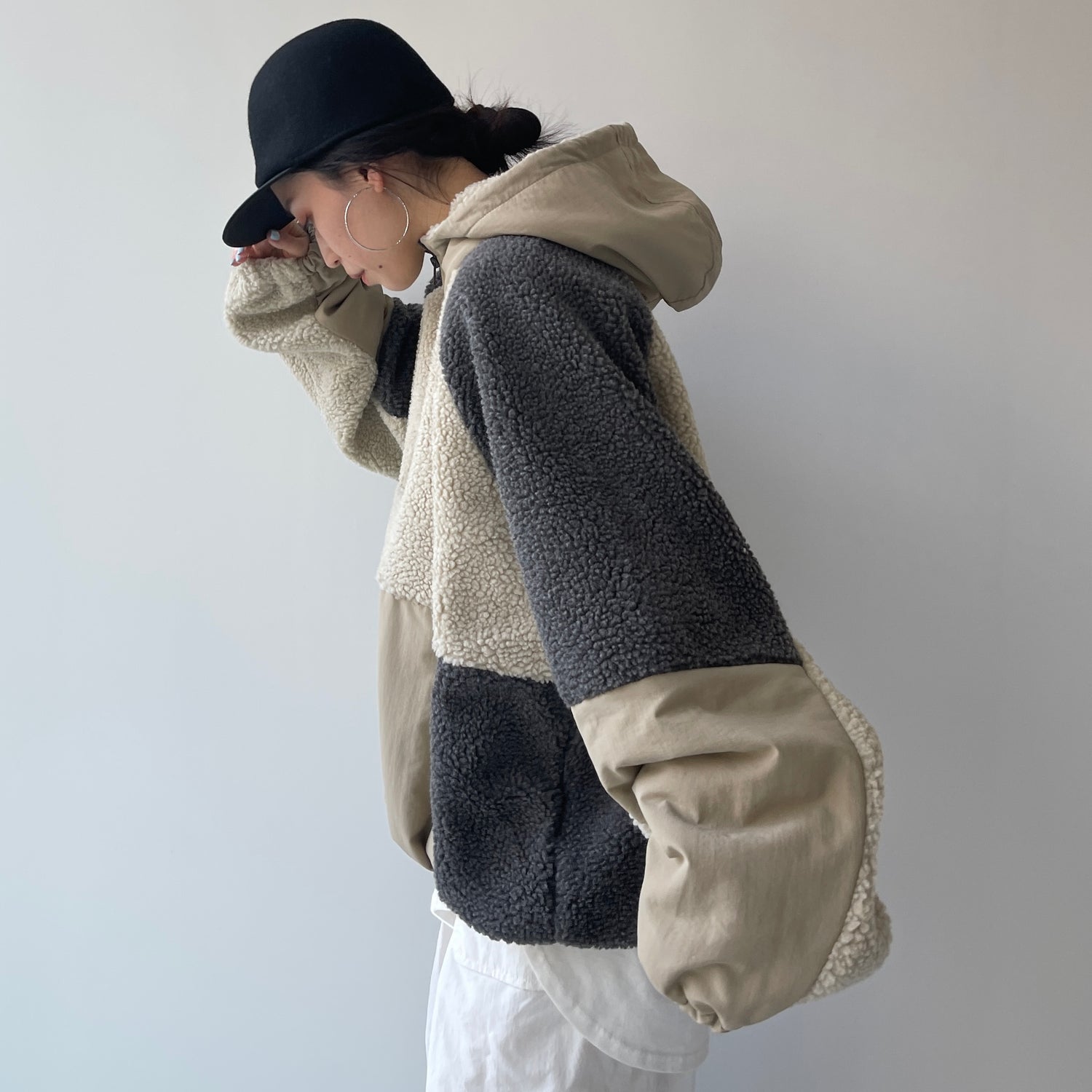 over size BOA hoodie blouson / beige