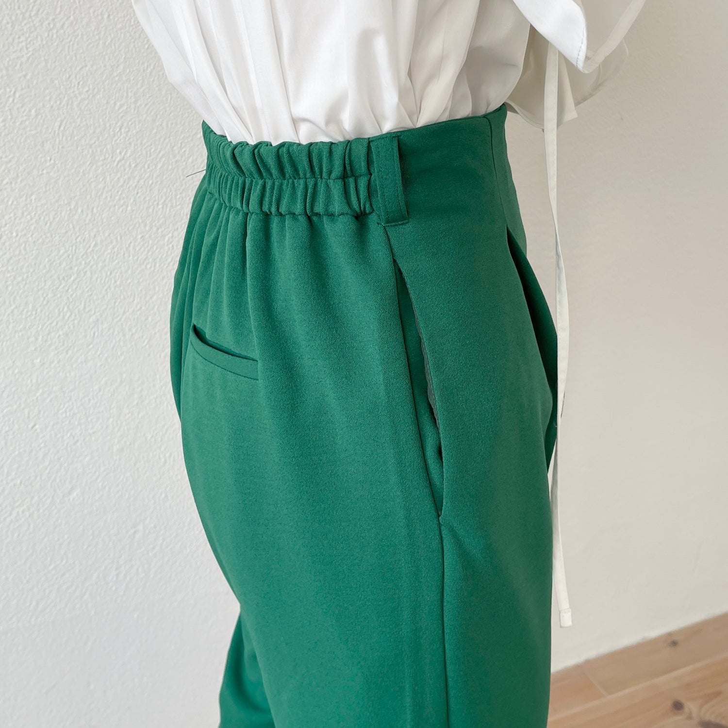 relax tapered pants / green