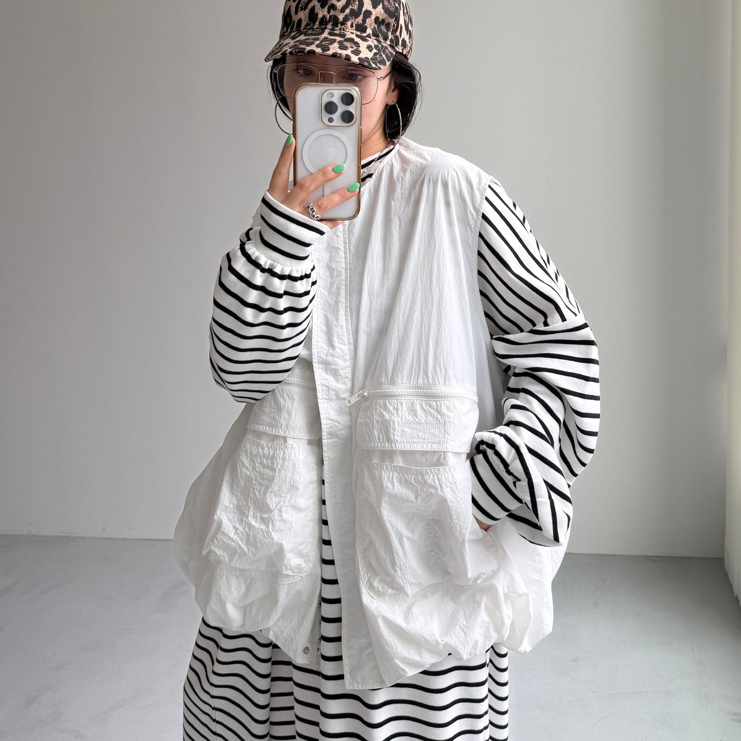 super loose light sweatee one piece / border