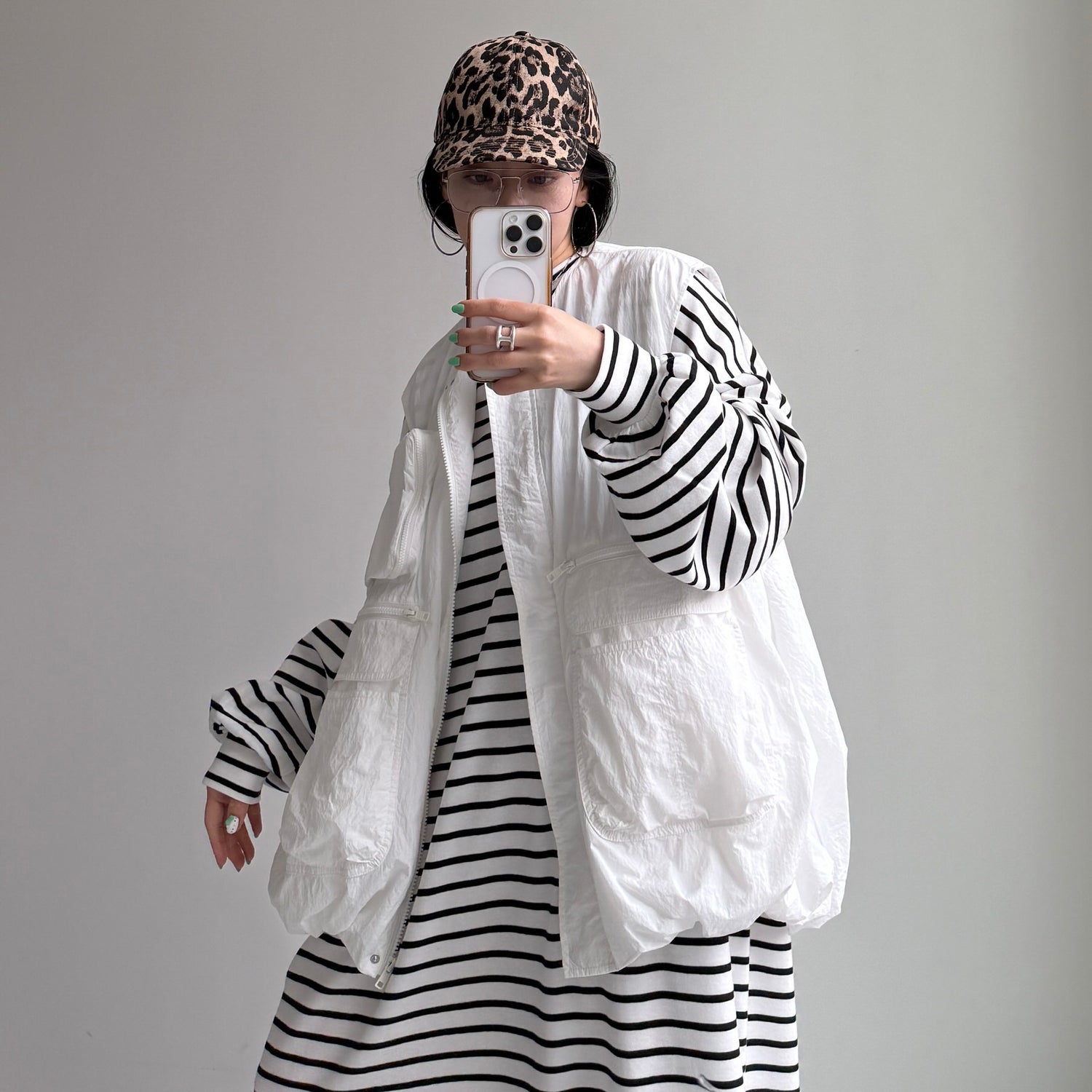 super loose light sweatee one piece / border