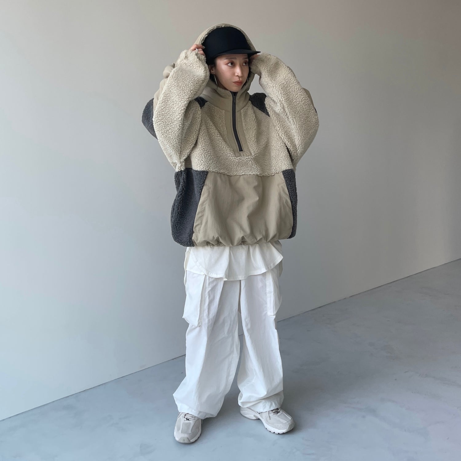 over size BOA hoodie blouson / beige