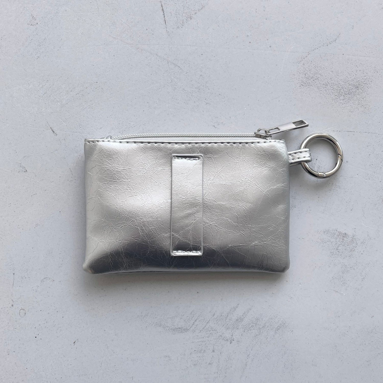 heart studs wallet