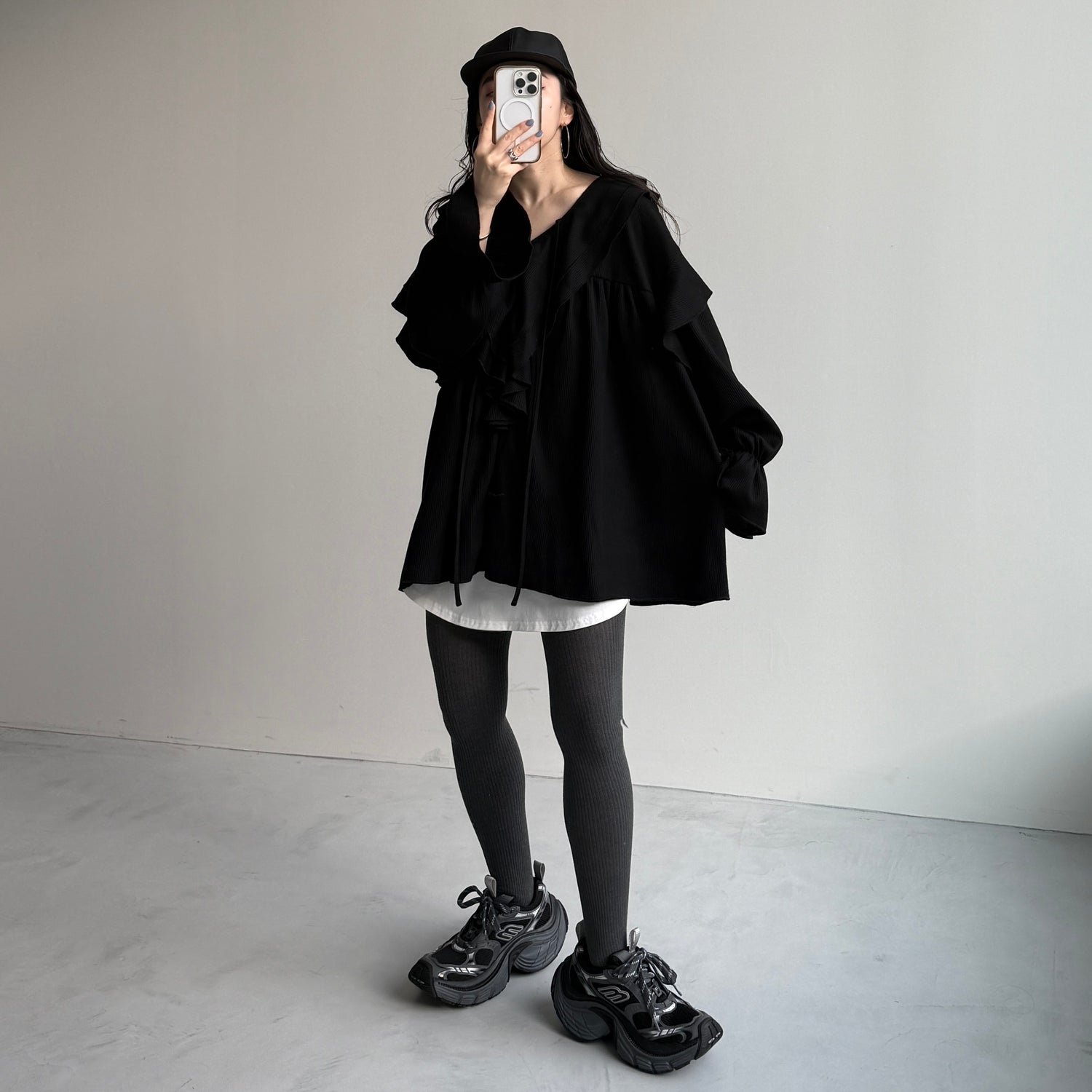 WAFFRILL TOPS / black