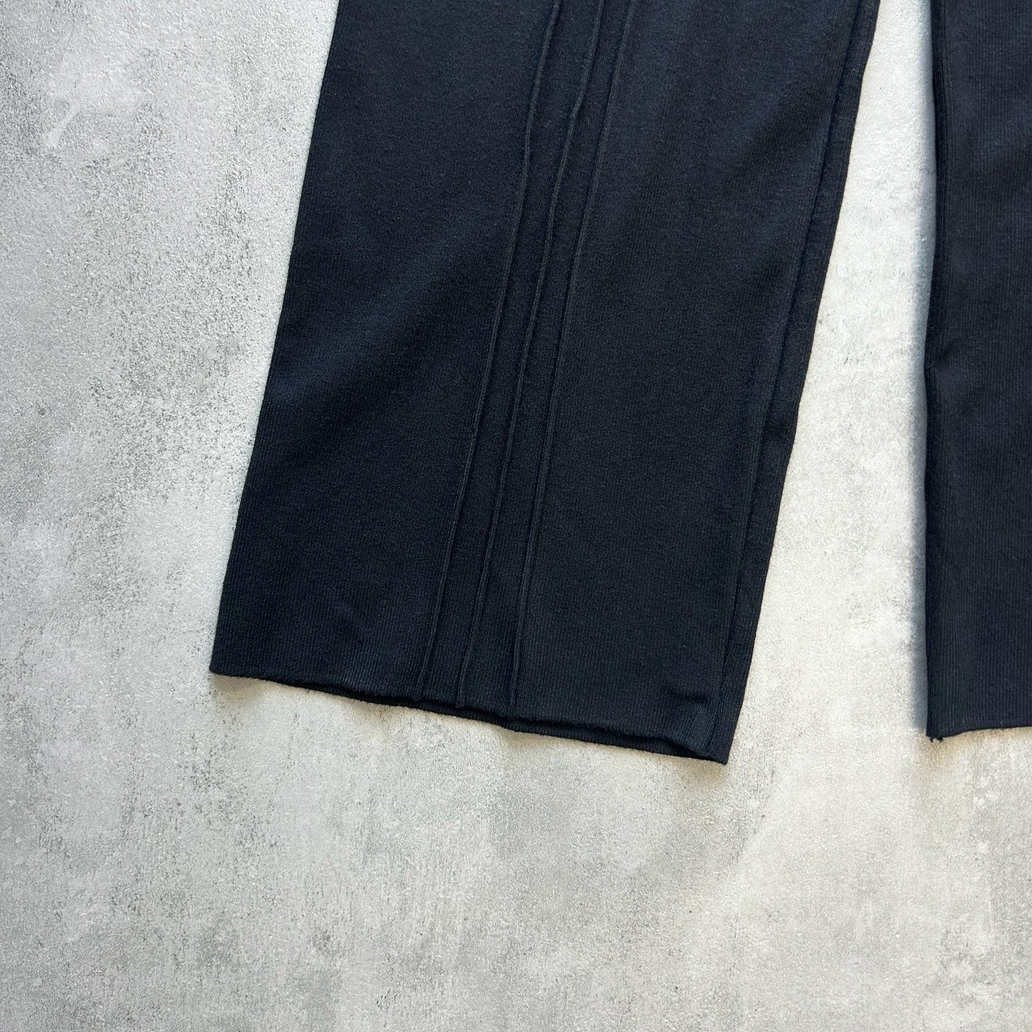 【SAMPLE】center line knit pants / black