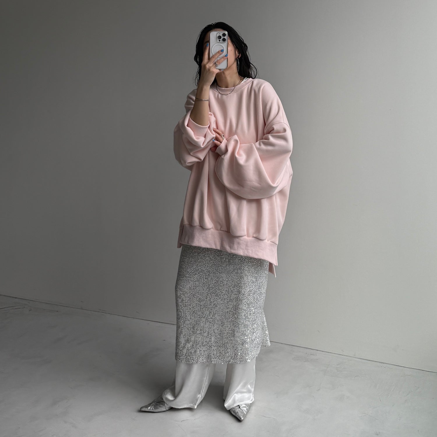 relax satin pants / white