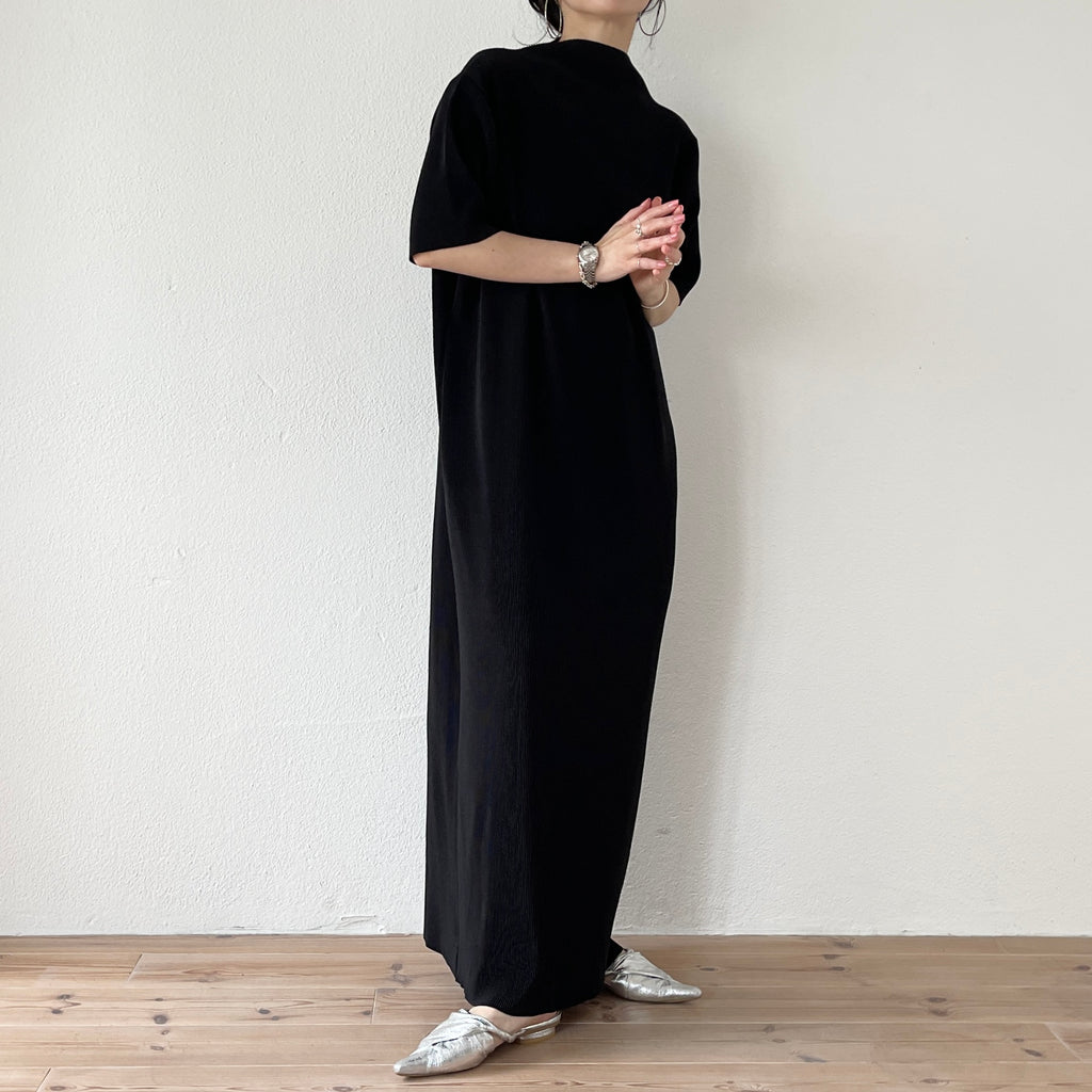 daily daily super stretch pleats one piece / black [半袖 FREE or LONG]