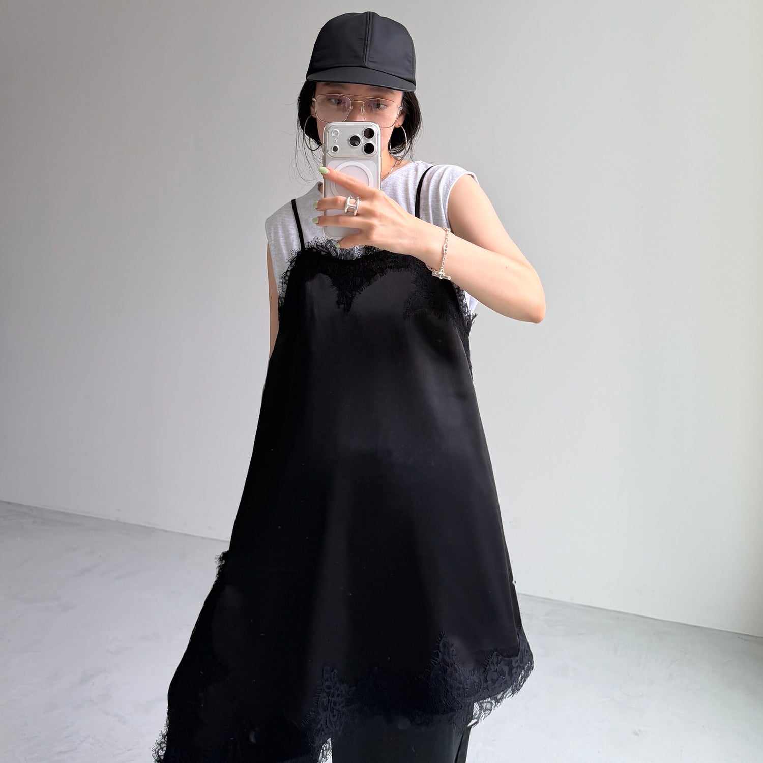 milky lace camisole / black