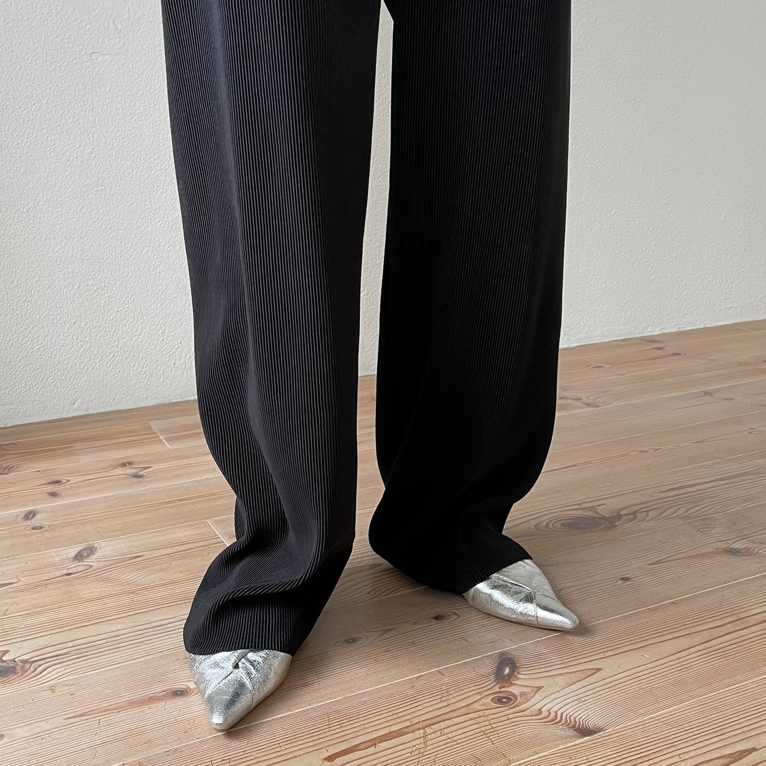 daily daily super stretch pleats wide pants / black