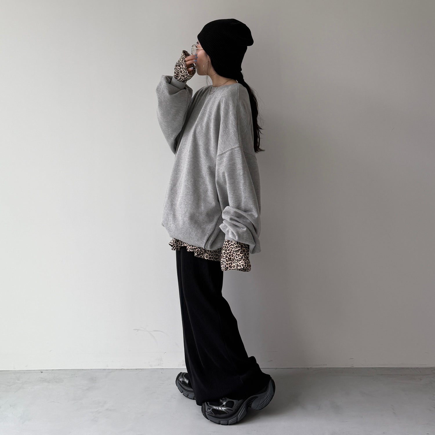 URAKE OSUMITSUKI sweat / blue